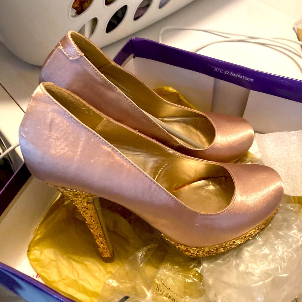 Steven Madden (Madden Girl) brand new heels